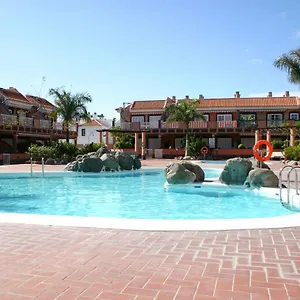 https://la-hacienda-holiday.in-canary-islands.com